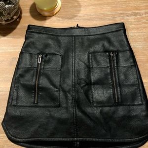 BCBG Sabina Womens Faux Leather Pocket Skirt